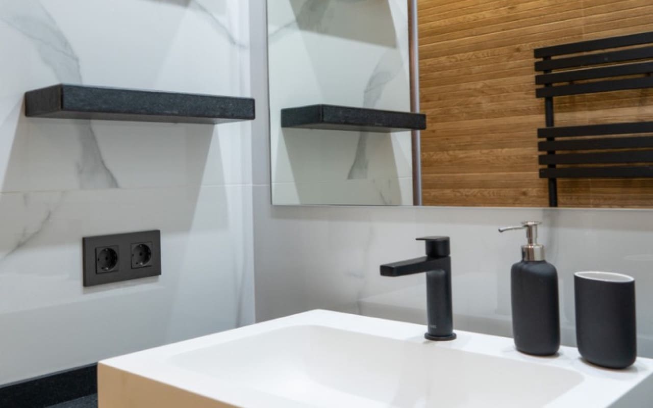 2 slaapkamer Appartement te koop in La Veleta met zwembad - € 273.000 (Ref: 9805191)