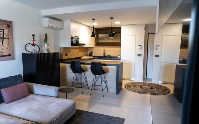 2 slaapkamer Appartement te koop in La Veleta, Torrevieja met zwembad - € 273.000 (Ref: 9805191)