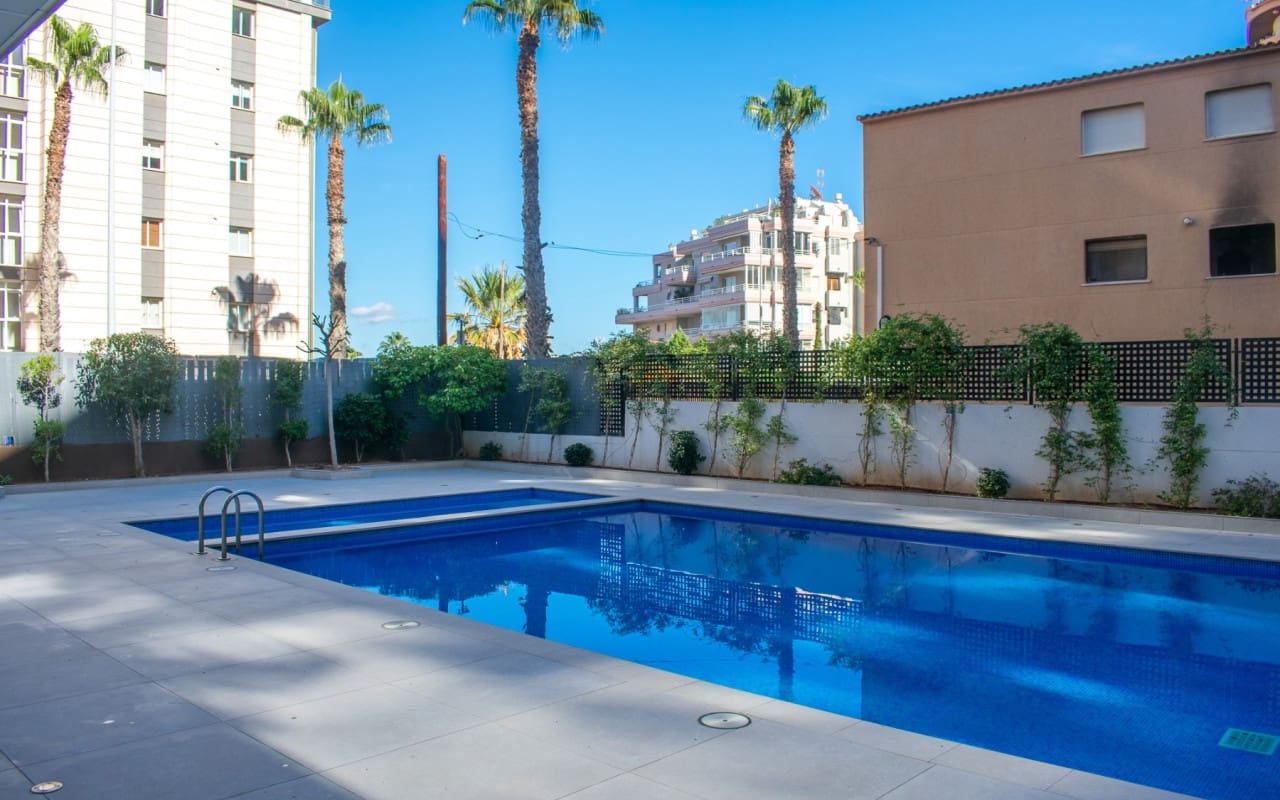 Apartamento Playa de 2 habitaciones en Calpe / Calp en venta con piscina - 525.000 € (Ref: 9805193)