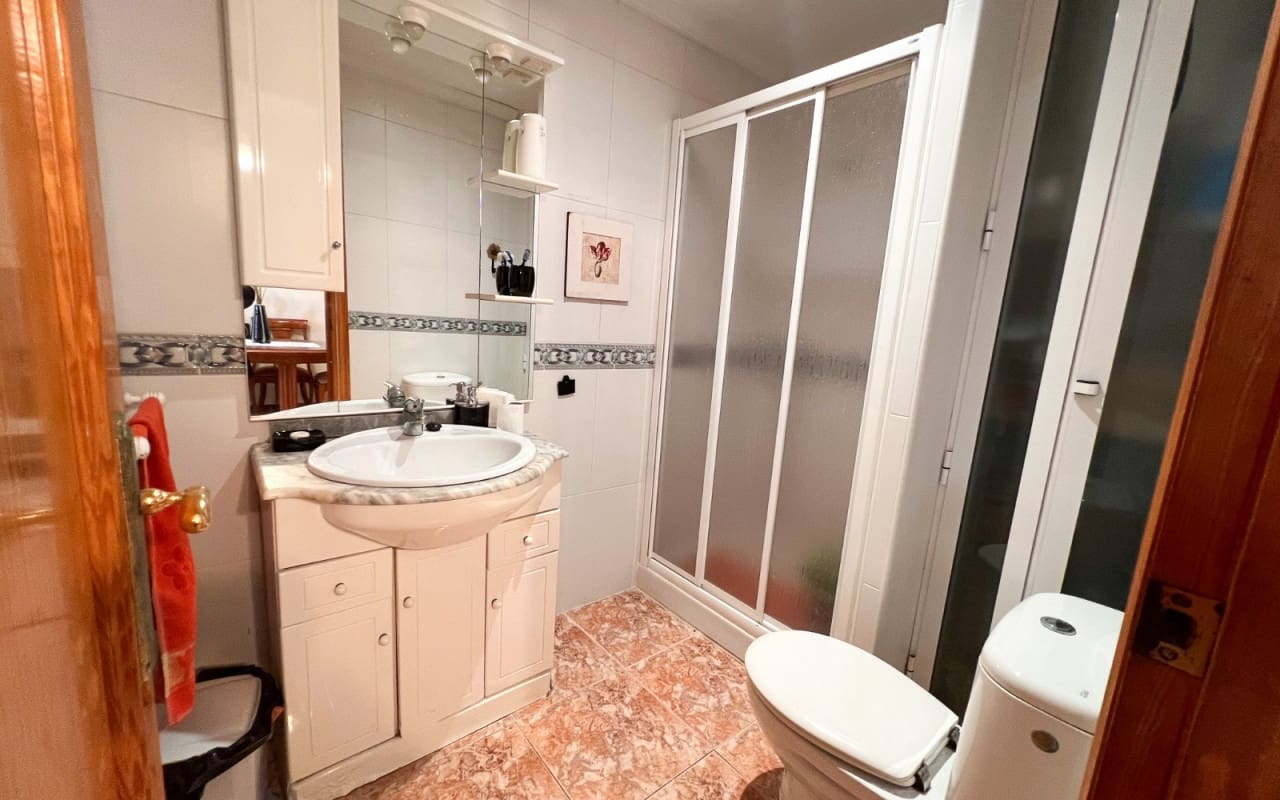 3 soveværelse Lejlighed til salg i Guardamar del Segura - € 245.000 (Ref: 9805195)