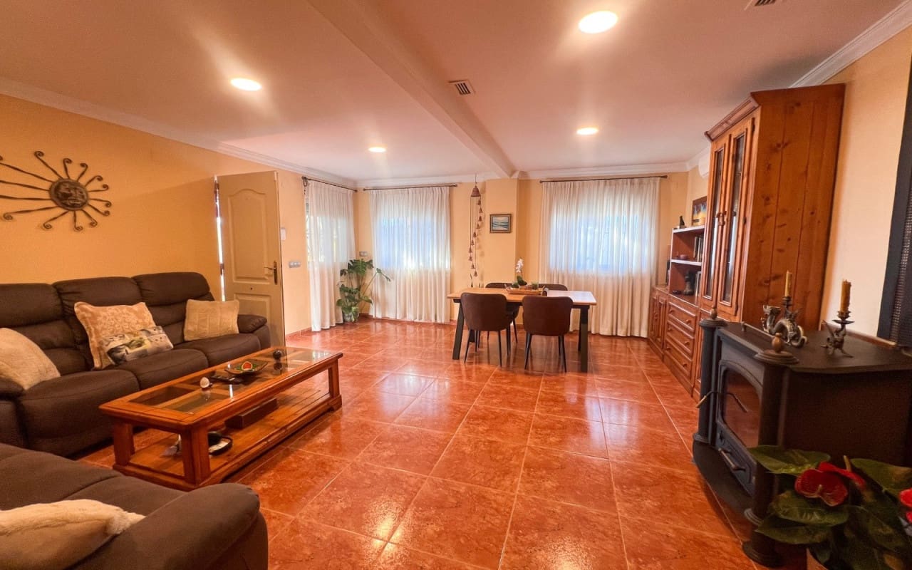 6 chambre Finca/Maison de Campagne à vendre à Alicante ville avec piscine - 659 500 € (Ref: 9805198)