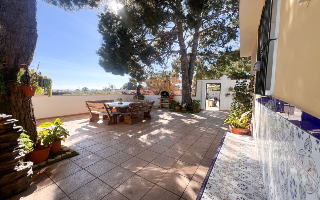 6 chambre Finca/Maison de Campagne à vendre à Alicante ville avec piscine - 659 500 € (Ref: 9805198)