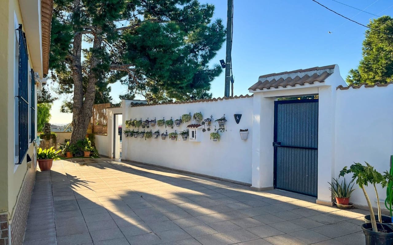 6 chambre Finca/Maison de Campagne à vendre à Alicante ville avec piscine - 659 500 € (Ref: 9805198)