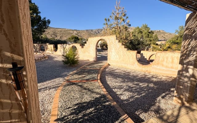 5 Zimmer Finca/Landgut zu verkaufen in Crevillente / Crevillent mit Pool - 422.000 € (Ref: 9805199)