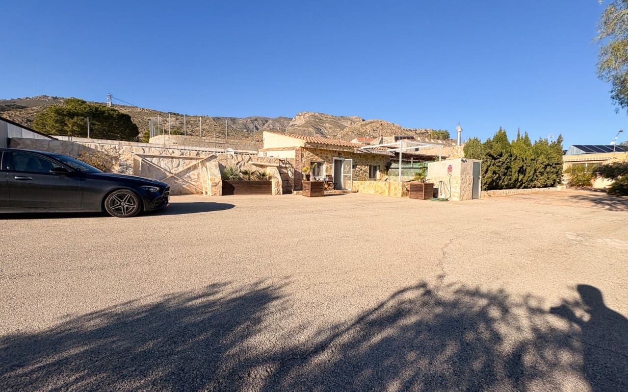 5 Zimmer Finca/Landgut zu verkaufen in Crevillente / Crevillent mit Pool - 422.000 € (Ref: 9805199)