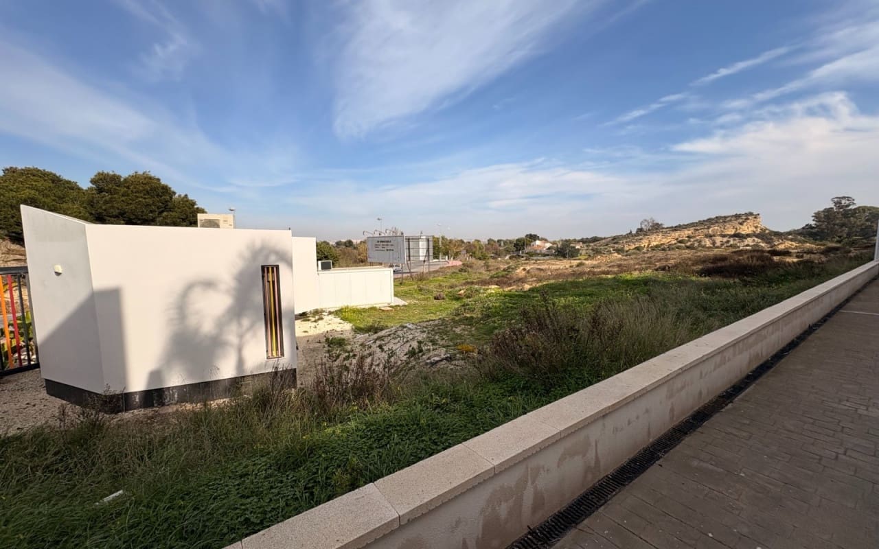 Byggetomt til salgs i La Marquesa - € 980 000 (Ref: 9805200)