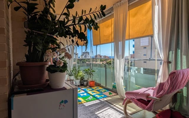 2 makuuhuone Huoneisto myytävänä paikassa El Campello mukana uima-altaan - 370 000 € (Ref: 9805203)