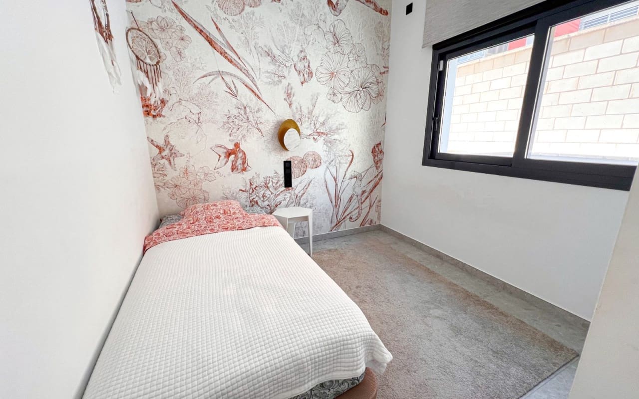 3 slaapkamer Strandappartement te koop in Guardamar del Segura met zwembad - € 399.000 (Ref: 9805204)