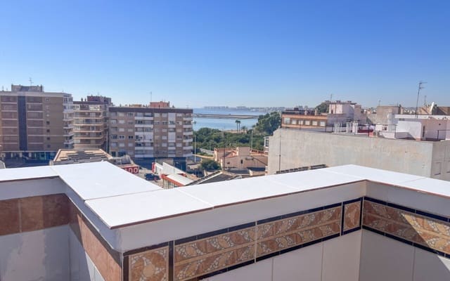3 slaapkamer Penthouse te koop in Puerto Deportivo, Torrevieja - € 265.000 (Ref: 9805205)
