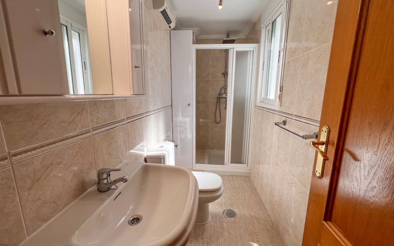 3 slaapkamer Penthouse te koop in Torrevieja - € 265.000 (Ref: 9805205)