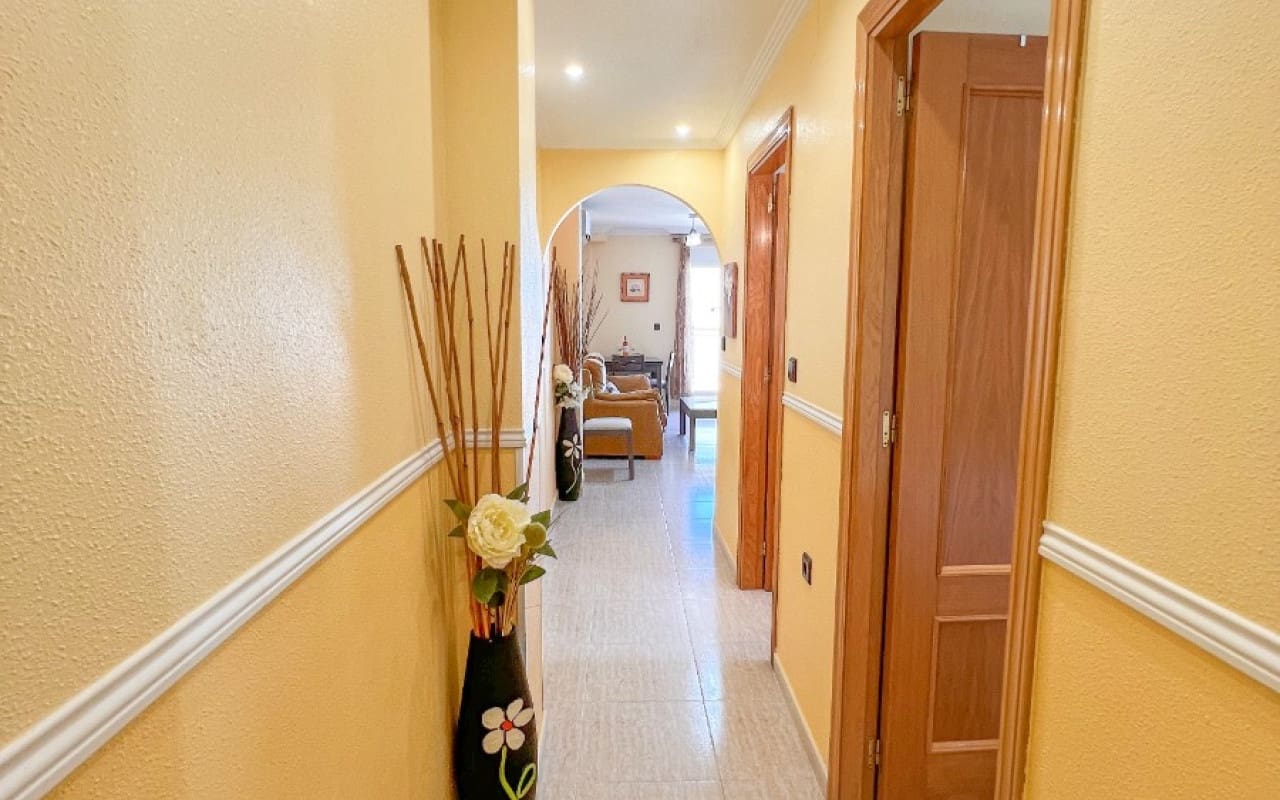 3 slaapkamer Penthouse te koop in Torrevieja - € 265.000 (Ref: 9805205)