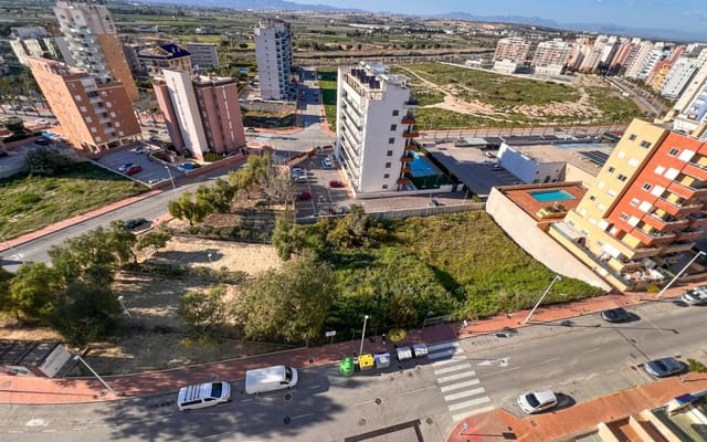 Byggegrund til salg i Puerto Deportivo, Guardamar del Segura - € 790.000 (Ref: 9805206)