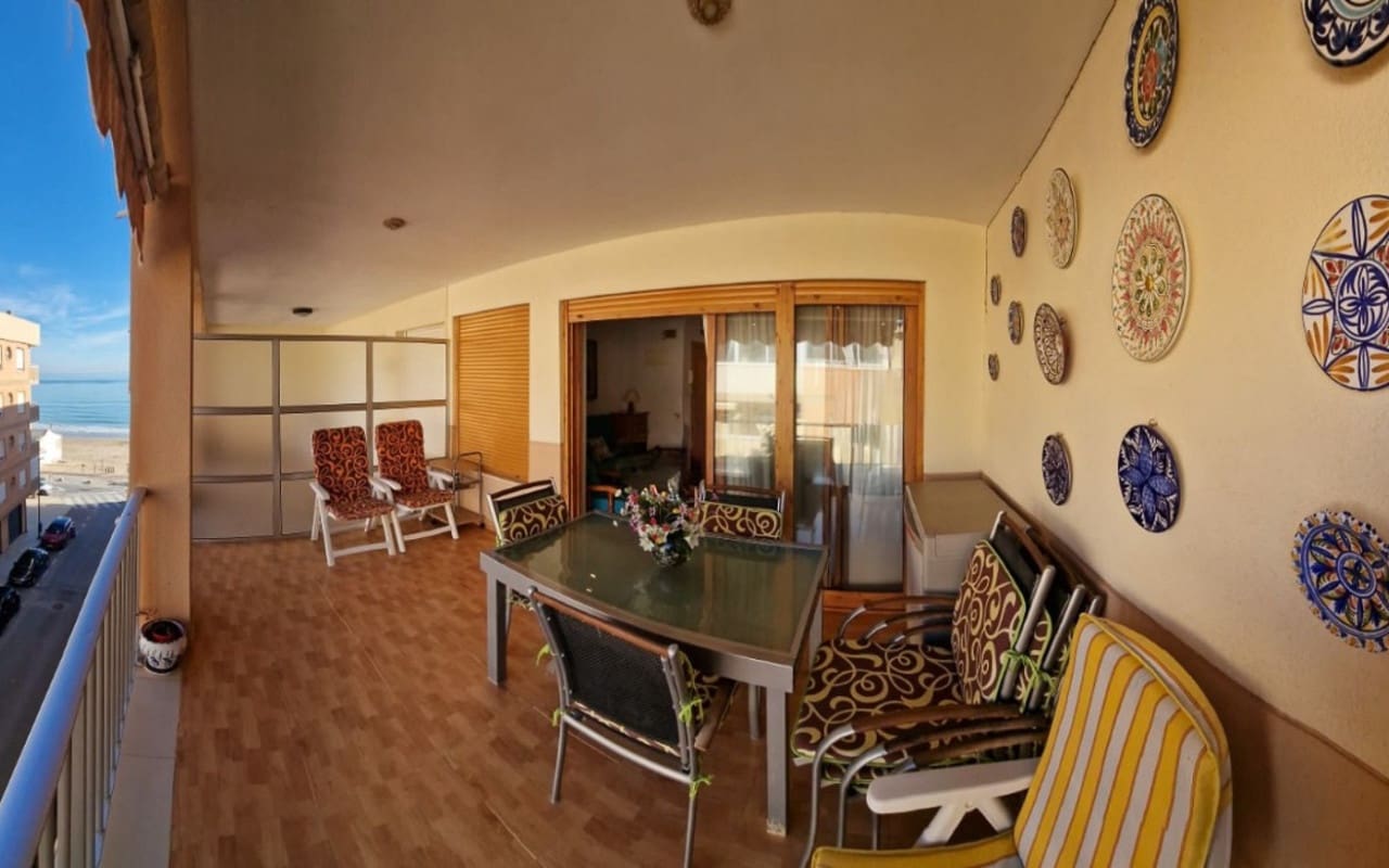 Apartamento de 3 habitaciones en Guardamar del Segura en venta - 206.000 € (Ref: 9805208)