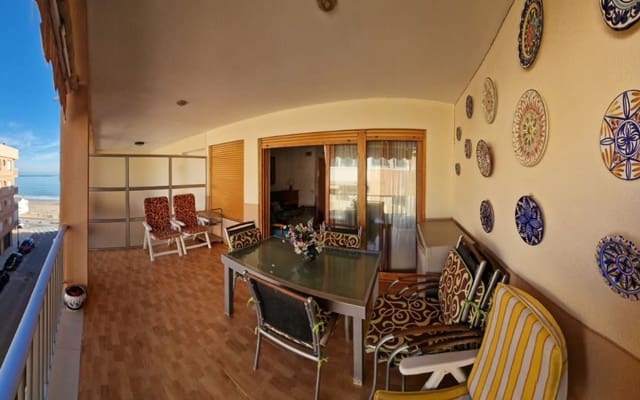 Apartamento de 3 habitaciones en Guardamar Playa, Guardamar del Segura en venta - 206.000 € (Ref: 9805208)