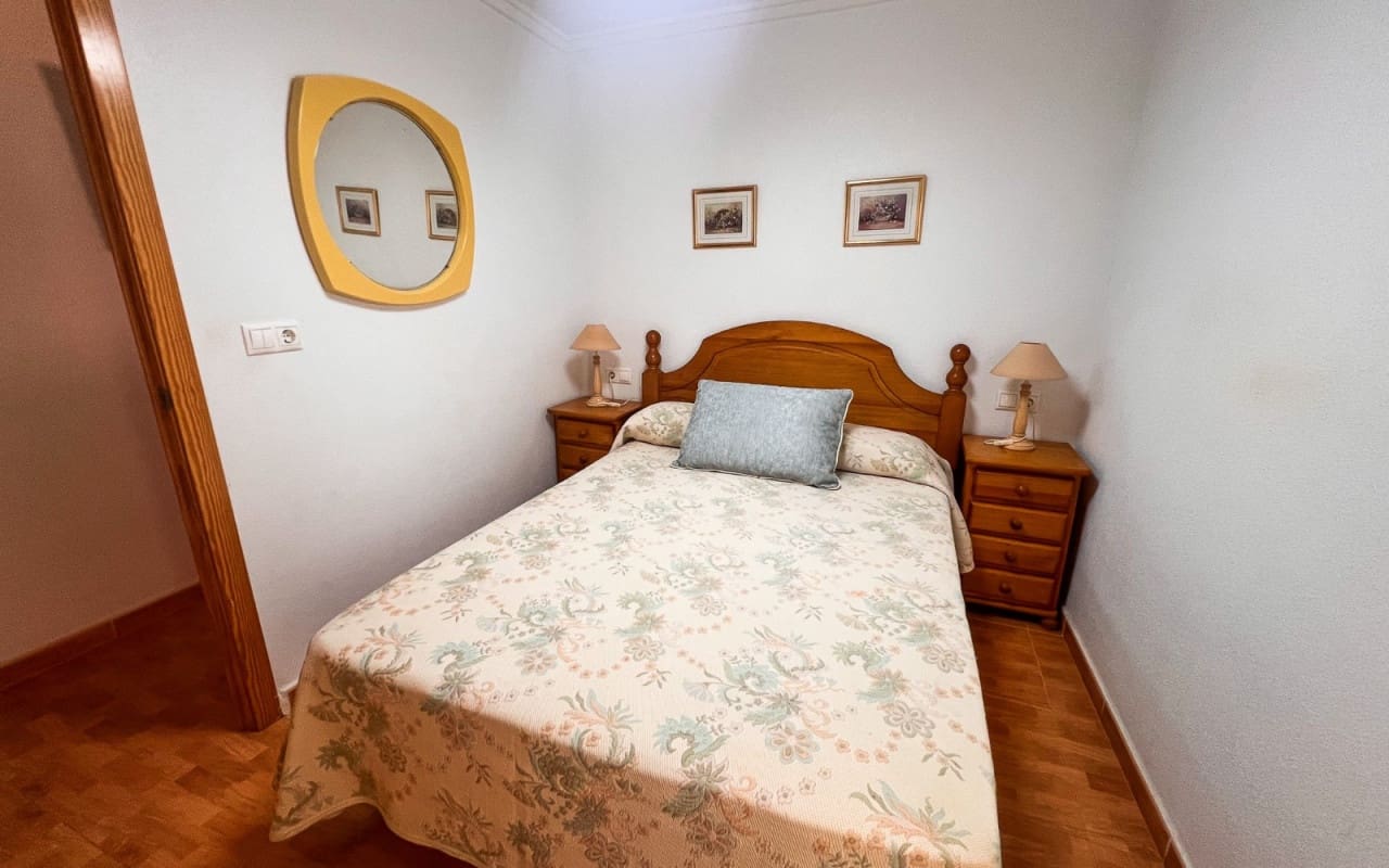 Apartamento de 3 habitaciones en Guardamar del Segura en venta - 206.000 € (Ref: 9805208)