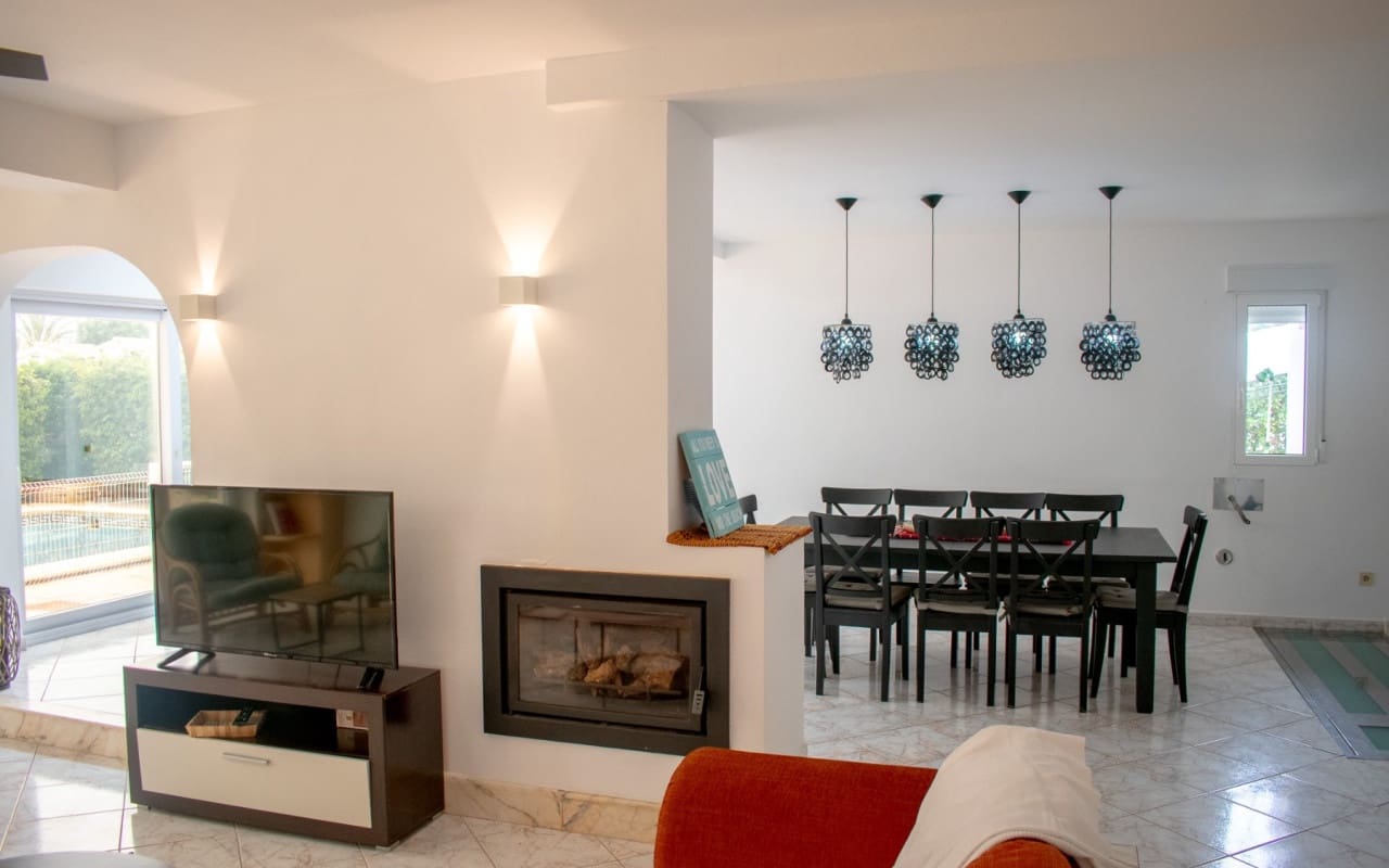 7 Zimmer Villa zu verkaufen in La Manga del Mar Menor mit Pool - 990.000 € (Ref: 9805550)