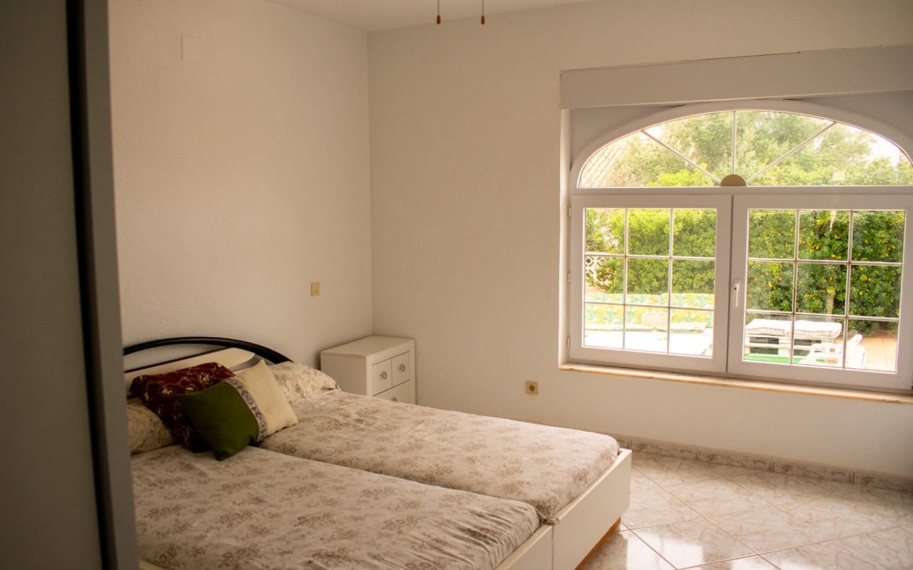 7 Zimmer Villa zu verkaufen in La Manga del Mar Menor mit Pool - 990.000 € (Ref: 9805550)