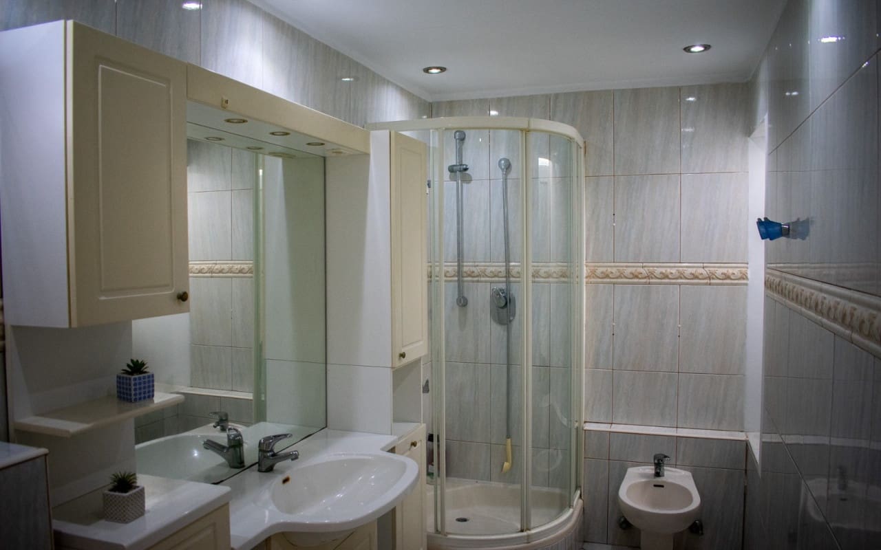 7 Zimmer Villa zu verkaufen in La Manga del Mar Menor mit Pool - 990.000 € (Ref: 9805550)