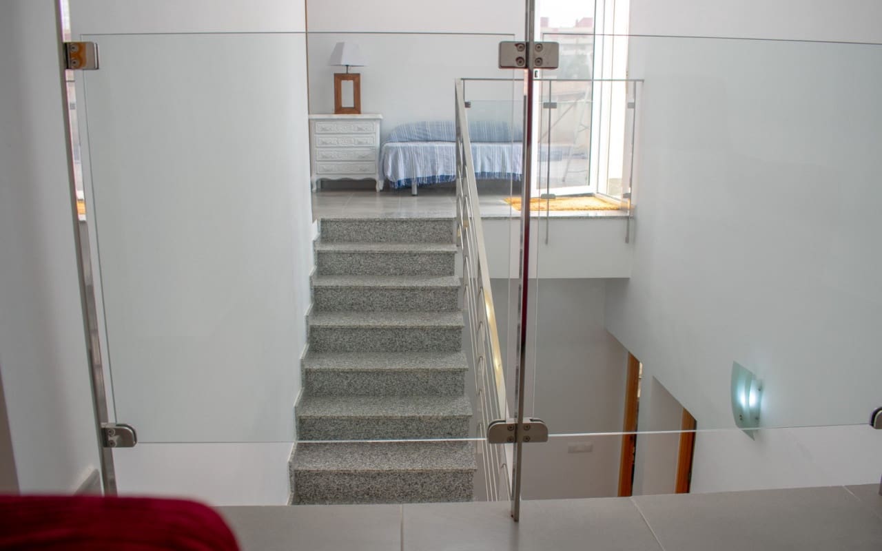 7 Zimmer Villa zu verkaufen in La Manga del Mar Menor mit Pool - 990.000 € (Ref: 9805550)