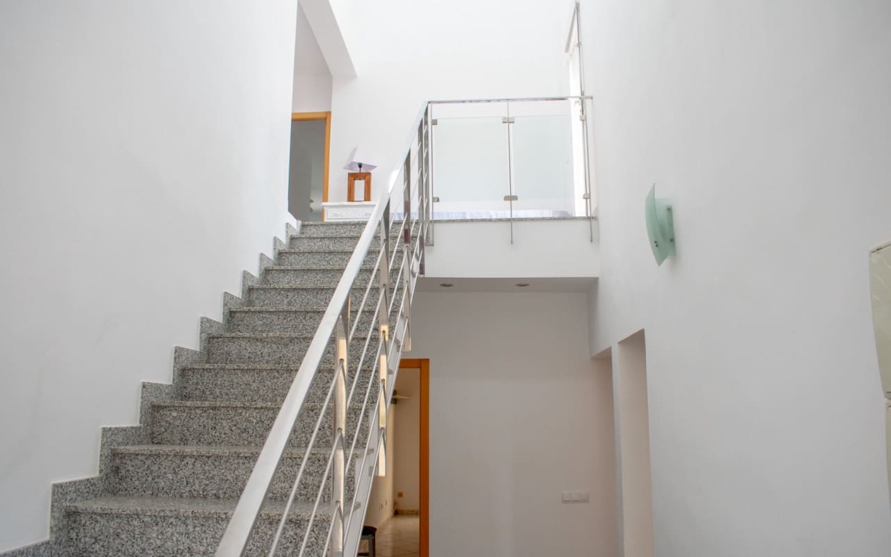 7 Zimmer Villa zu verkaufen in La Manga del Mar Menor mit Pool - 990.000 € (Ref: 9805550)