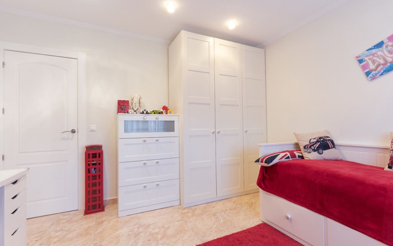 7 Zimmer Doppelhaus zu verkaufen in Los Balcones mit Pool - 930.000 € (Ref: 9805552)