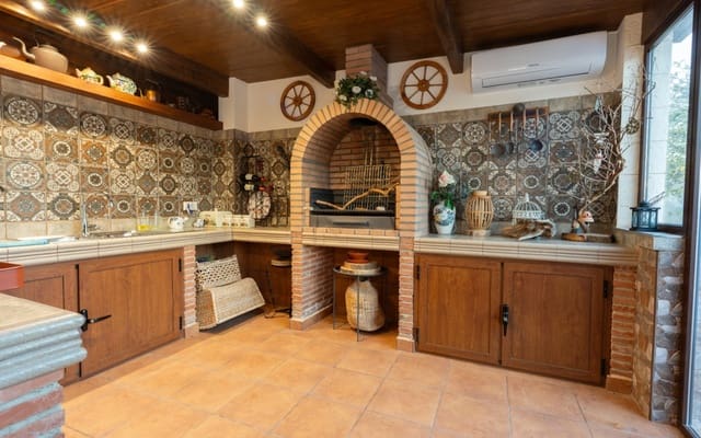 7 Zimmer Doppelhaus zu verkaufen in Los Balcones mit Pool - 930.000 € (Ref: 9805552)