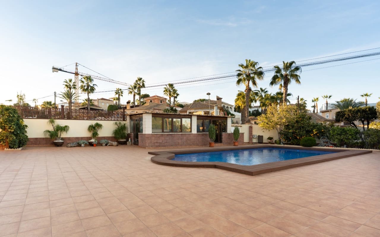 7 Zimmer Doppelhaus zu verkaufen in Los Balcones mit Pool - 930.000 € (Ref: 9805552)