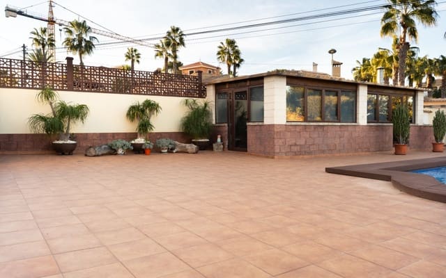 7 Zimmer Doppelhaus zu verkaufen in Los Balcones mit Pool - 930.000 € (Ref: 9805552)