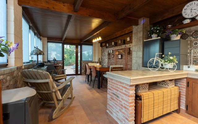 7 Zimmer Doppelhaus zu verkaufen in Los Balcones mit Pool - 930.000 € (Ref: 9805552)