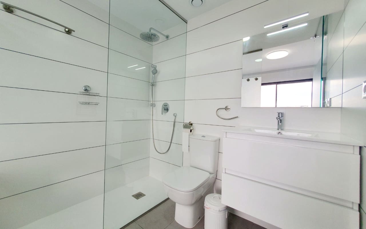 2 chambre Appartement à vendre à Villamartin avec piscine - 249 900 € (Ref: 9814716)