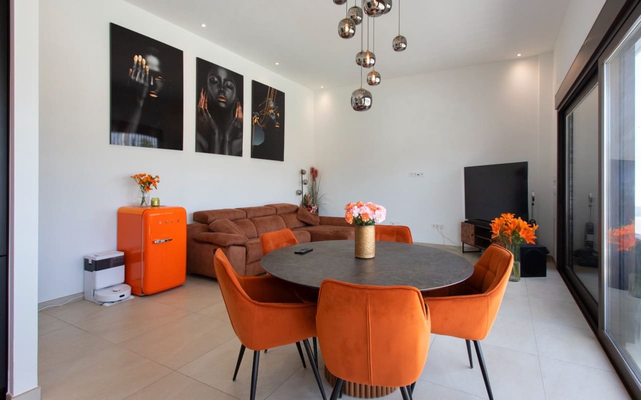 4 bedroom Villa for sale in Rojales with pool garage - € 750,000 (Ref: 9818465)