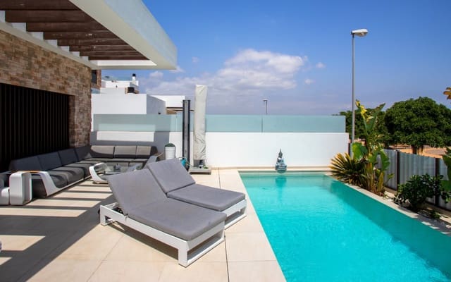 4 bedroom Villa for sale in Rojales with pool garage - € 750,000 (Ref: 9818465)