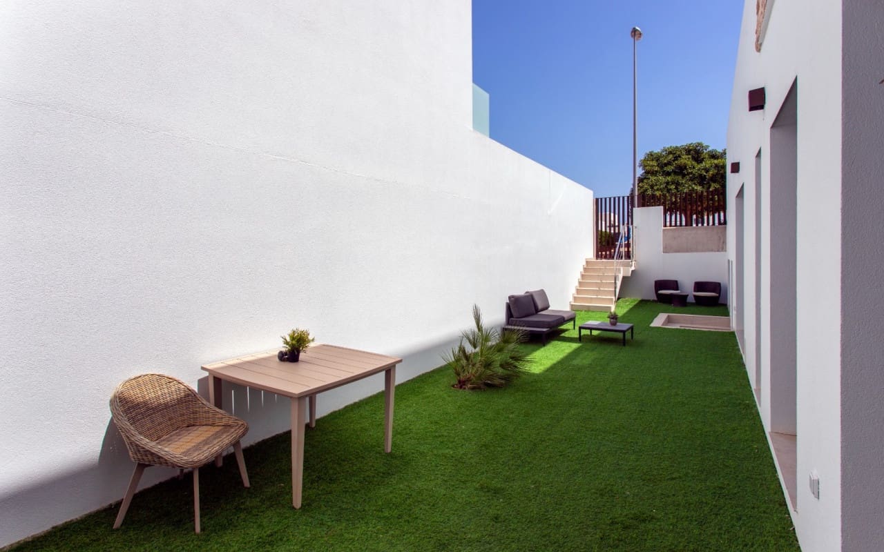 4 bedroom Villa for sale in Rojales with pool garage - € 750,000 (Ref: 9818465)