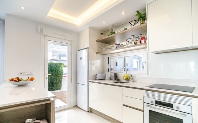 2 soveværelse Villa til salg i Ciudad Quesada, Rojales med swimmingpool - € 390.000 (Ref: 9823589)