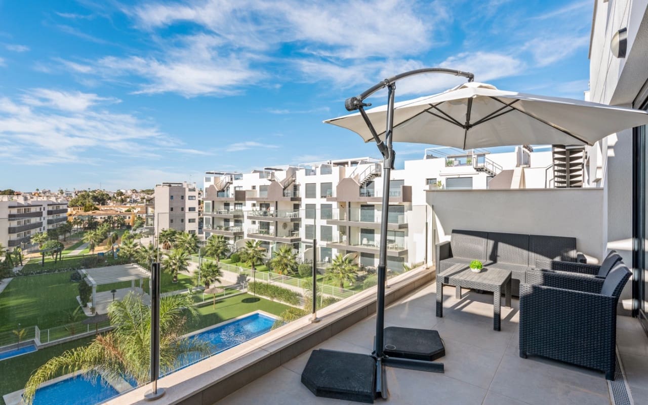 2 camera da letto Attico in vendita in Villamartin con piscina - 319.900 € (Rif: 9823590)