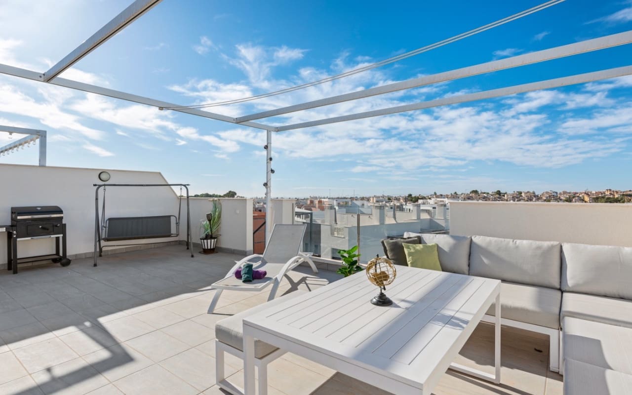 2 camera da letto Attico in vendita in Villamartin con piscina - 319.900 € (Rif: 9823590)