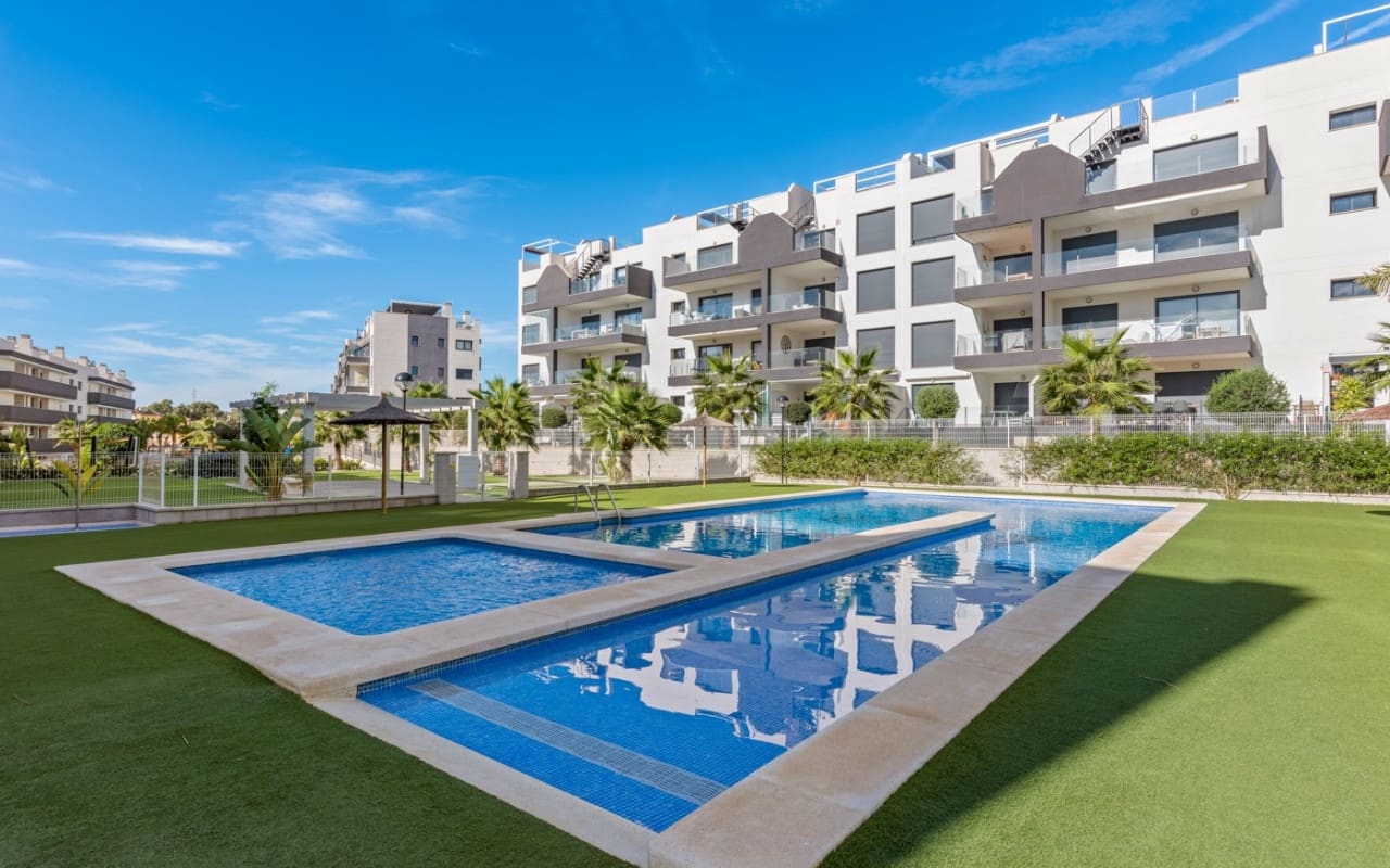 2 camera da letto Attico in vendita in Villamartin con piscina - 319.900 € (Rif: 9823590)