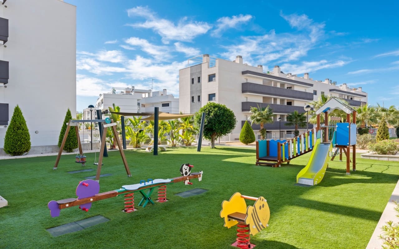2 camera da letto Attico in vendita in Villamartin con piscina - 319.900 € (Rif: 9823590)