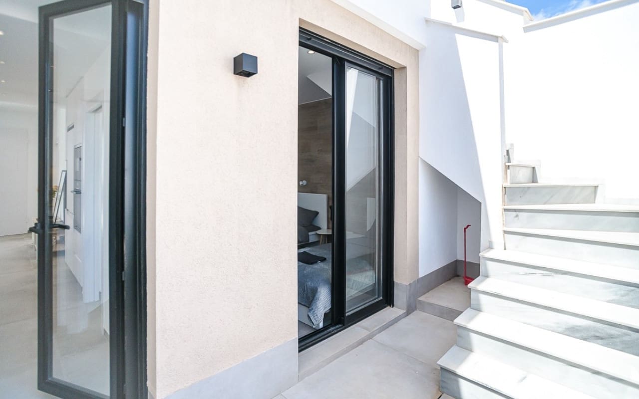 Ático de 3 habitaciones en Lo Pagan en venta con piscina - 325.000 € (Ref: 9823591)