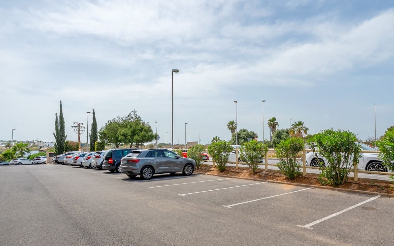2 bedroom Apartment for sale in La Zenia with pool - € 249,900 (Ref: 9823593)