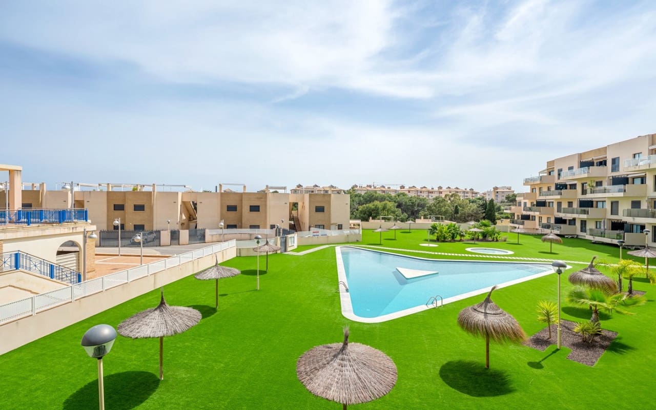 2 bedroom Apartment for sale in La Zenia with pool - € 249,900 (Ref: 9823593)