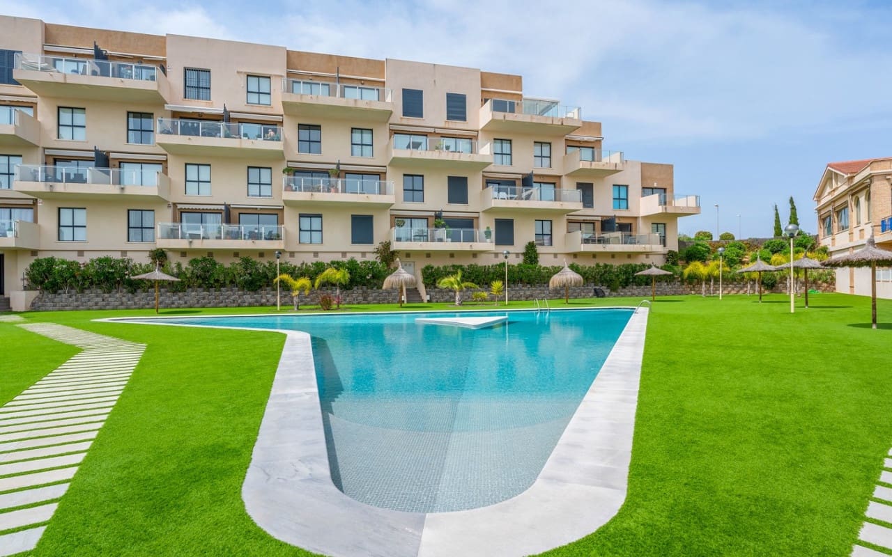 2 bedroom Apartment for sale in La Zenia with pool - € 249,900 (Ref: 9823593)