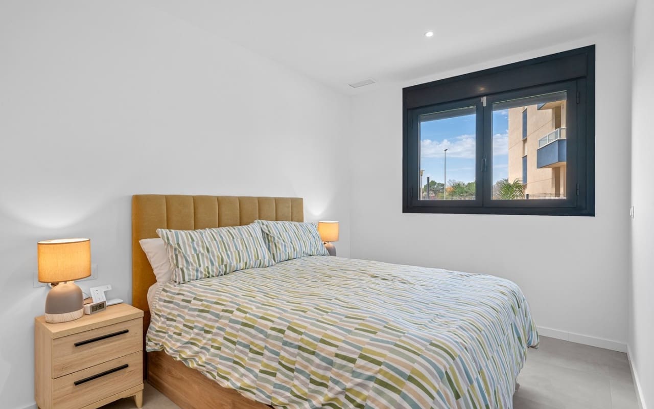 3 bedroom Apartment for sale in Dehesa de Campoamor with pool - € 349,000 (Ref: 9823594)
