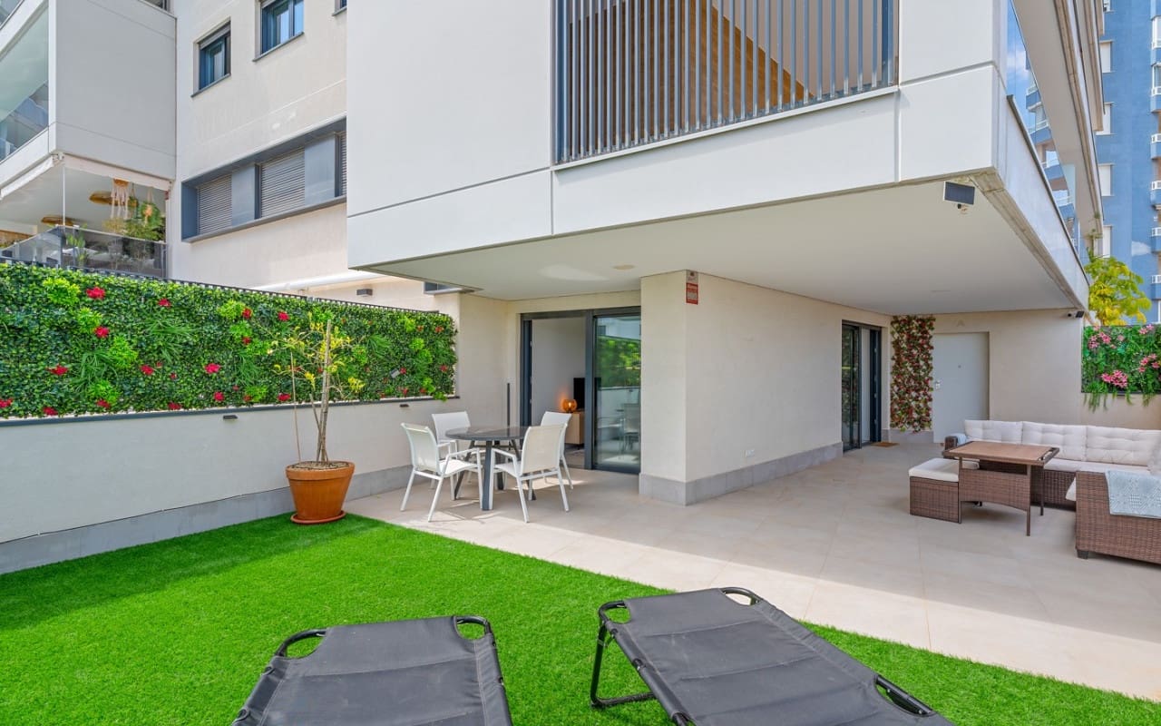 3 bedroom Apartment for sale in Dehesa de Campoamor with pool - € 349,000 (Ref: 9823594)