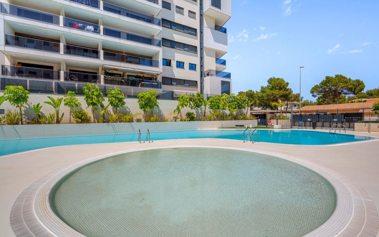 3 bedroom Apartment for sale in Dehesa de Campoamor with pool - € 349,000 (Ref: 9823594)