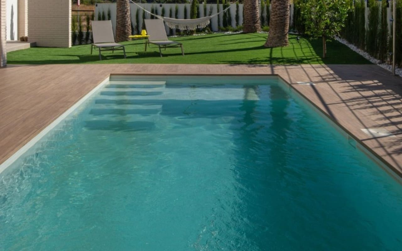 4 Zimmer Villa zu verkaufen in Campoamor mit Pool Garage - 1.160.000 € (Ref: 9829757)