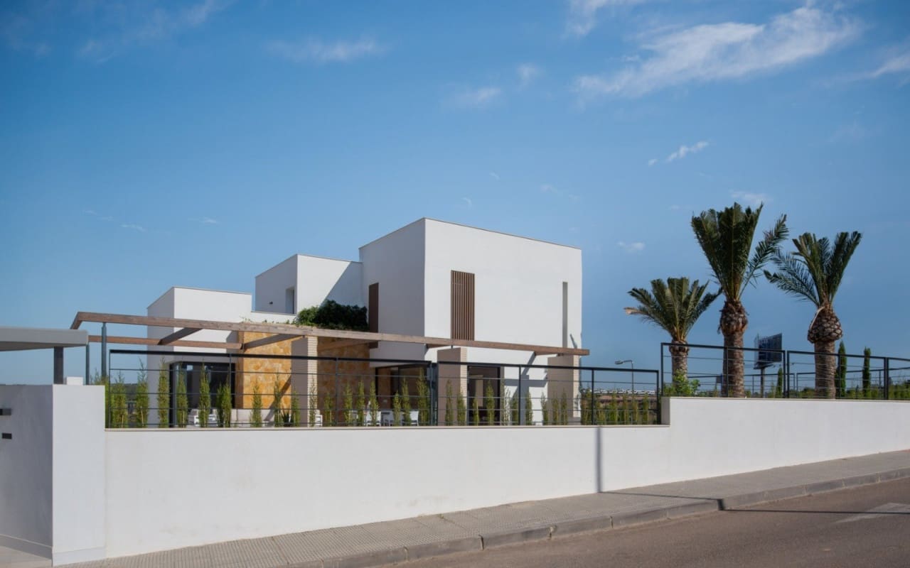 4 Zimmer Villa zu verkaufen in Campoamor mit Pool Garage - 1.160.000 € (Ref: 9829757)