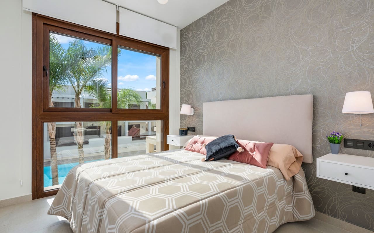 2 sovrum Hus till salu i Torrevieja med pool - 320 000 € (Ref: 9843750)