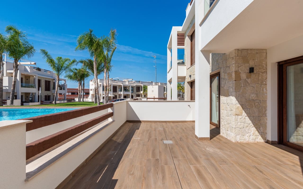 2 sovrum Hus till salu i Torrevieja med pool - 320 000 € (Ref: 9843750)