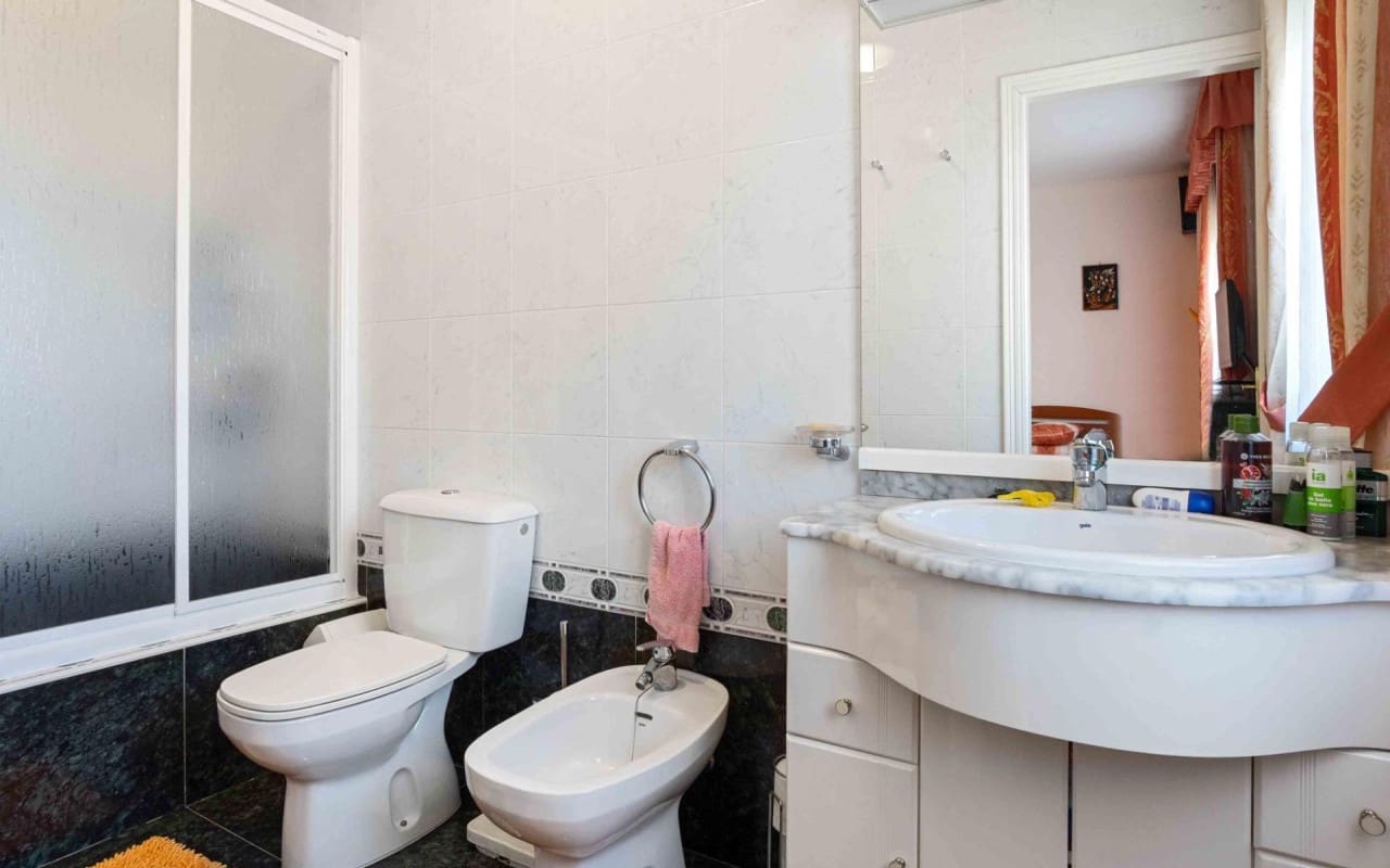 3 bedroom Villa for sale in Cabo Roig with pool - € 1,550,000 (Ref: 9849844)